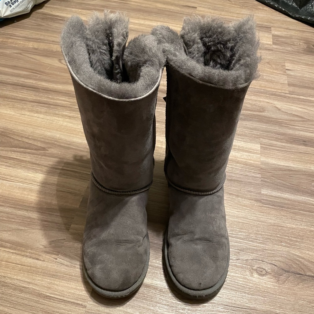 Gray Bow Uggs - image 1